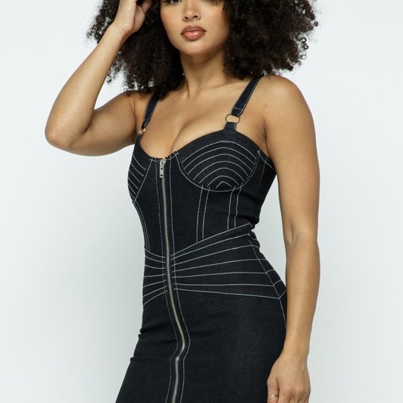 Stretchable Denim Mini Dress With Center Front Open Zippered. New with tags - Picture 3 of 6